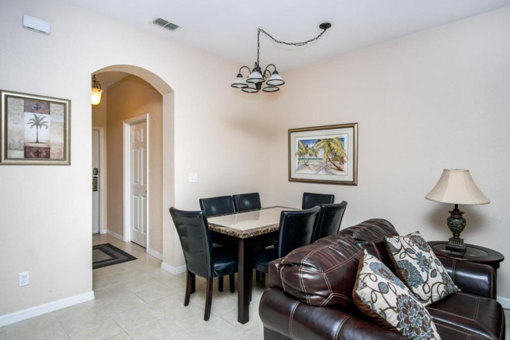 Loyalty Vacation Homes - Kissimmee Орландо Экстерьер фото